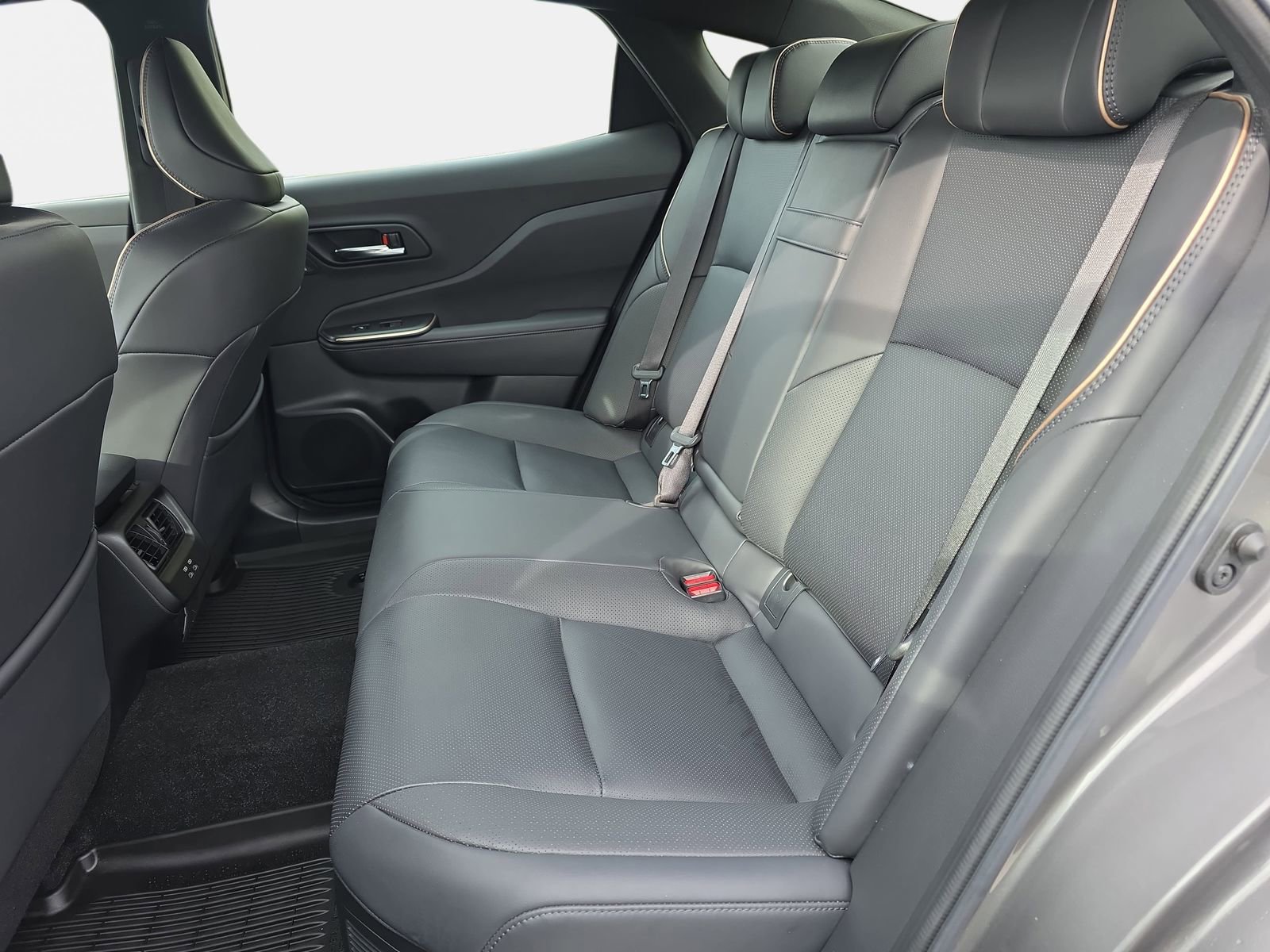 Used 2023 Toyota Crown XLE image 13