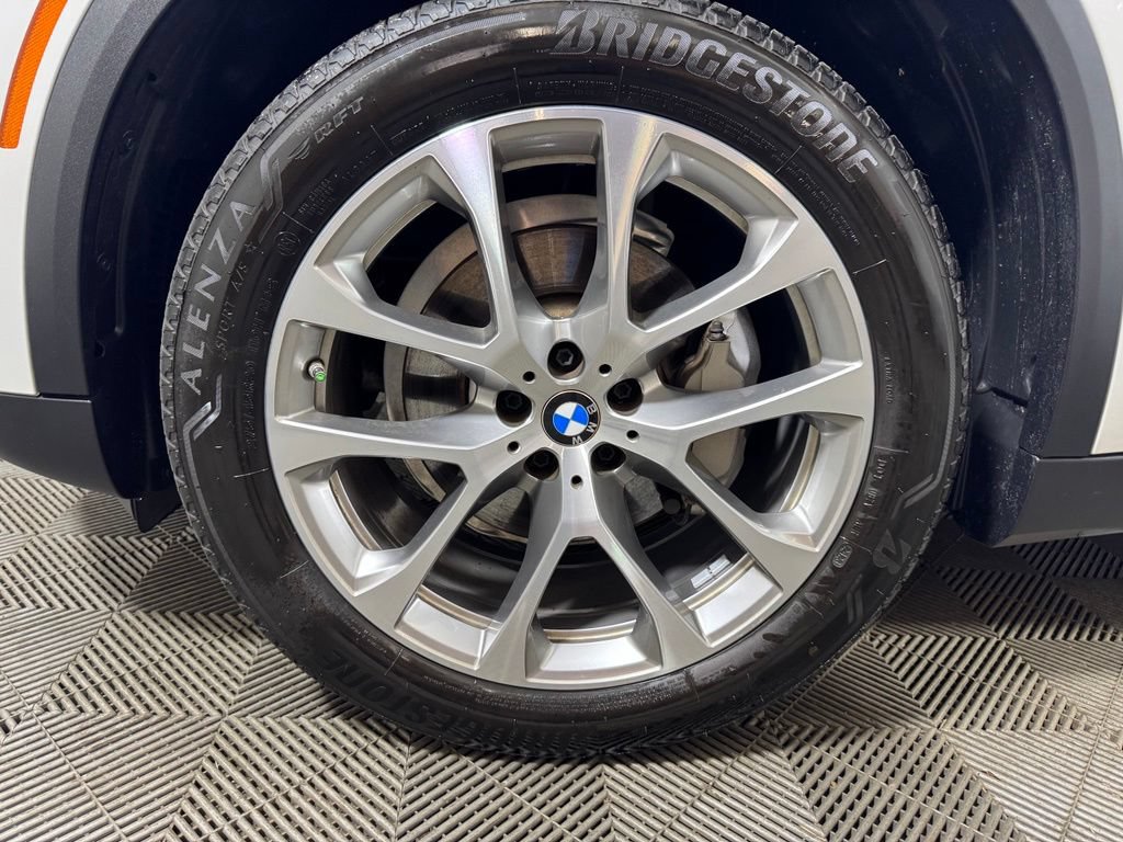 Used 2022 BMW X5 xDrive40i w/ Luxury Seating Package AWD/4WD image 22