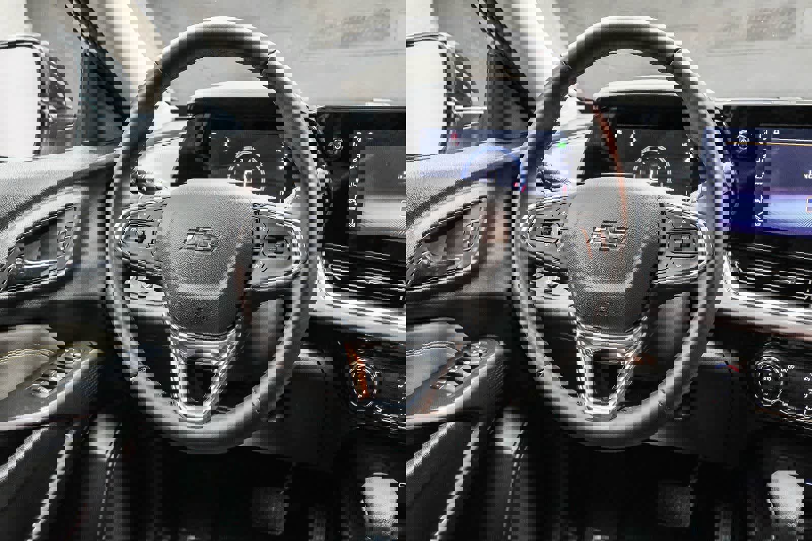 Used 2024 Chevrolet Trax ACTIV w/ Sunroof Package FWD image 19