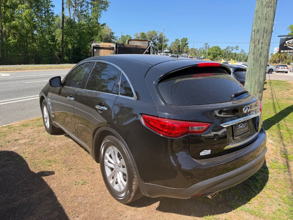 Used 2017 INFINITI QX70 2WD image 3