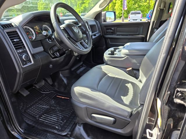Used 2020 RAM 1500 Tradesman w/ Chrome Appearance Group AWD/4WD image 9