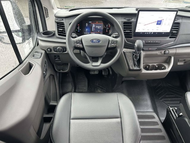 New 2026 Ford Transit 250 148 Medium Roof w/ Load Area Protection Package RWD image 11