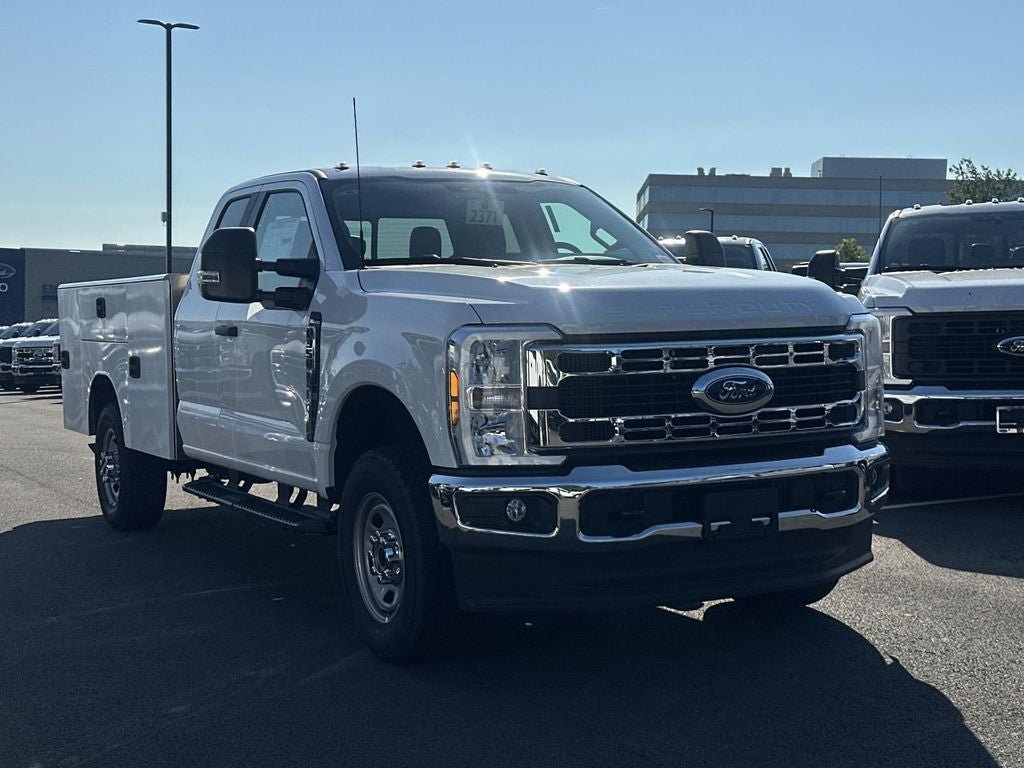 New 2026 Ford F350 XL w/ XL Chrome Package