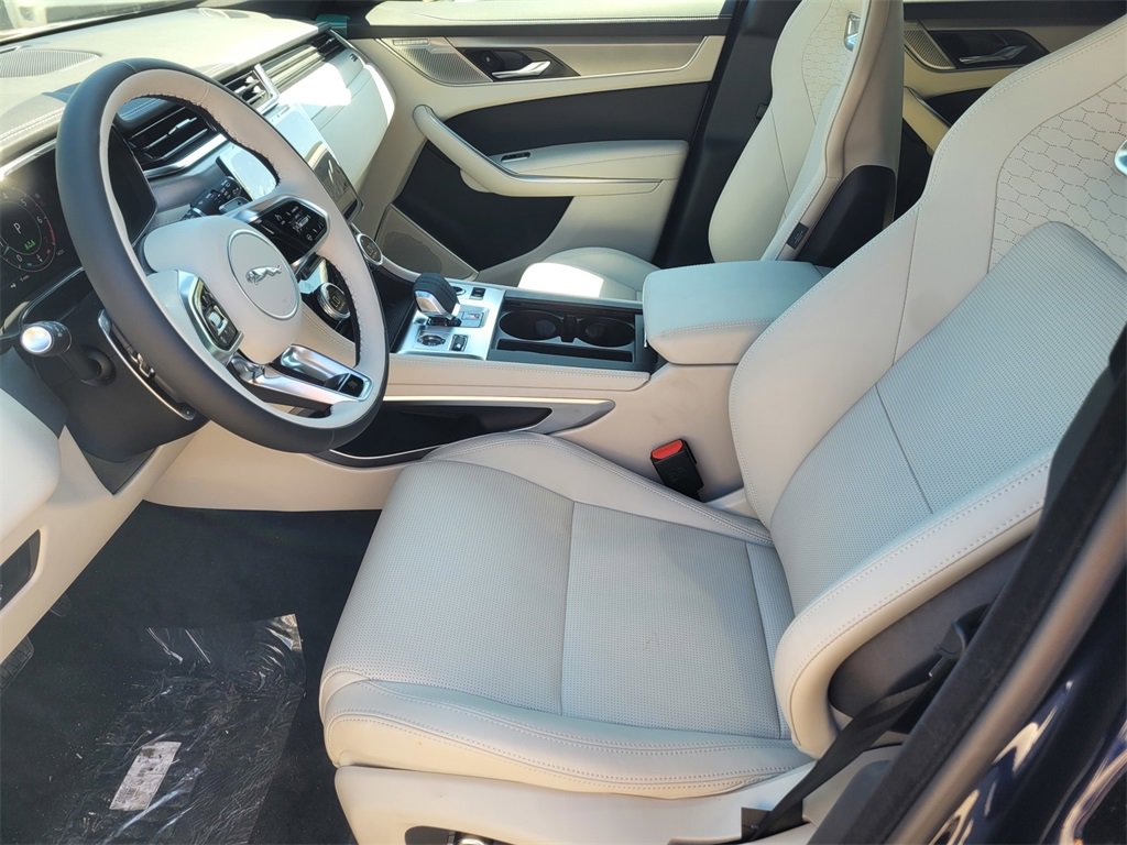 New 2026 Jaguar F-PACE R-Dynamic S image 12