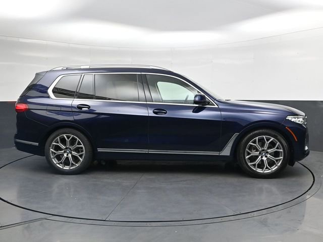 Used 2022 BMW X7 xDrive40i w/ Premium Package AWD/4WD image 3