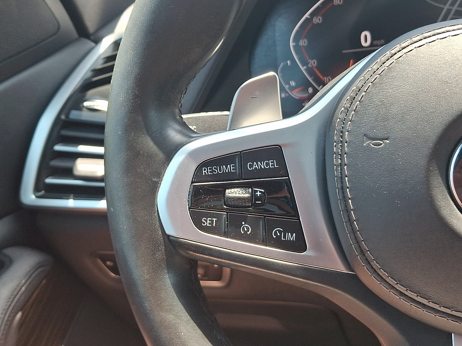 Used 2019 BMW X5 xDrive40i w/ Convenience Package AWD/4WD image 23