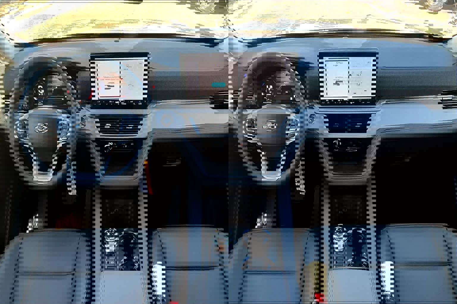 New 2026 Ford Explorer Active w/ Active Comfort Package image 5