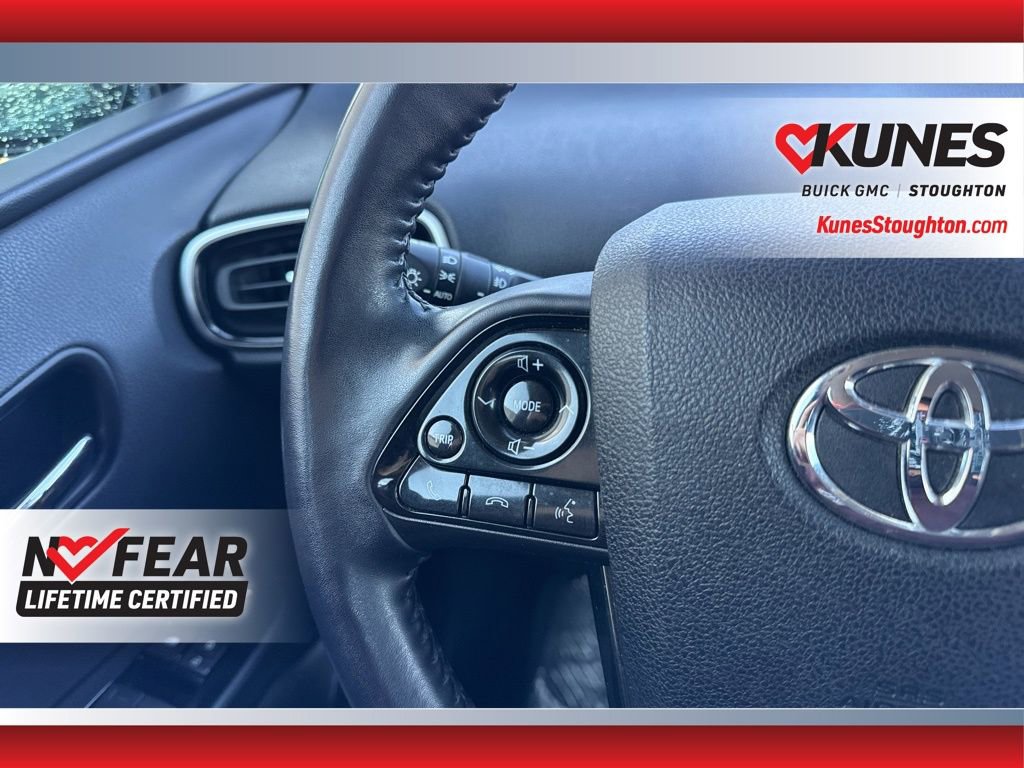 Used 2022 Toyota Prius XLE image 27