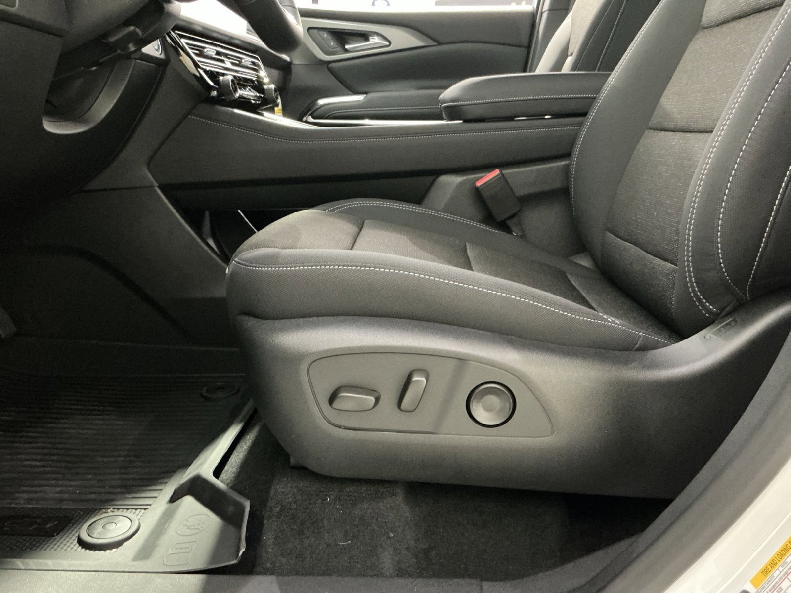 New 2026 Chevrolet Traverse LT w/ Enhanced Driving Package image 22