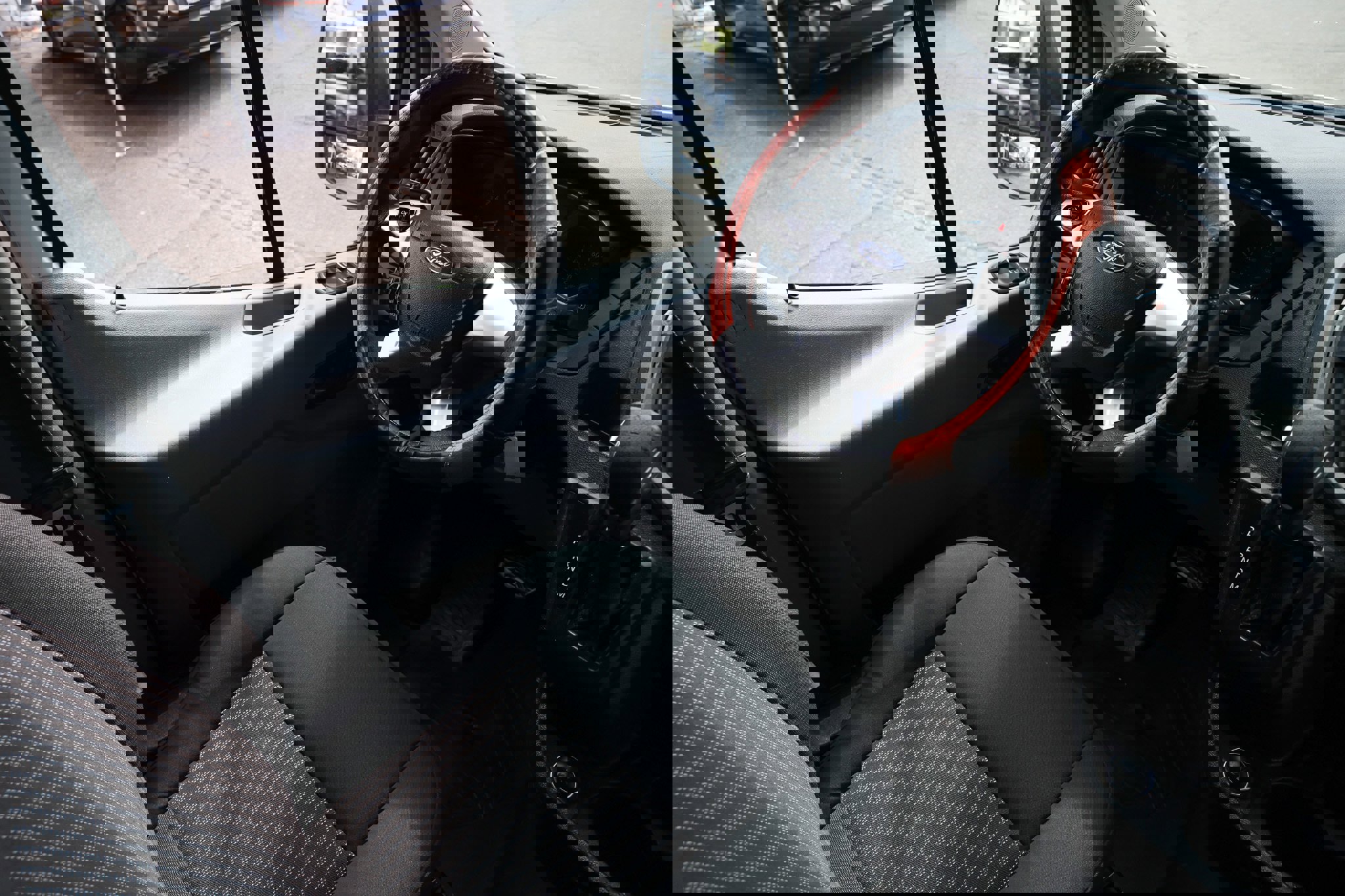 Used 2018 Ford Transit 250 130 Low Roof w/ Exterior Upgrade Package image 17