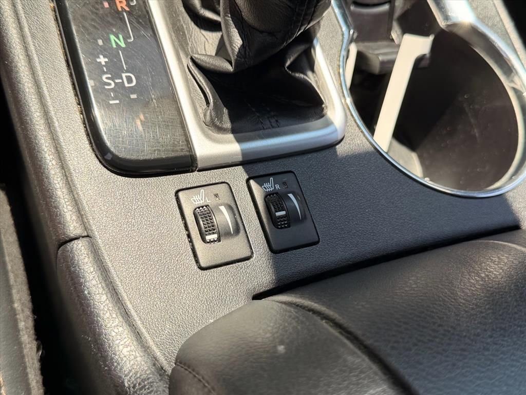 Used 2018 Toyota Highlander XLE AWD/4WD image 23