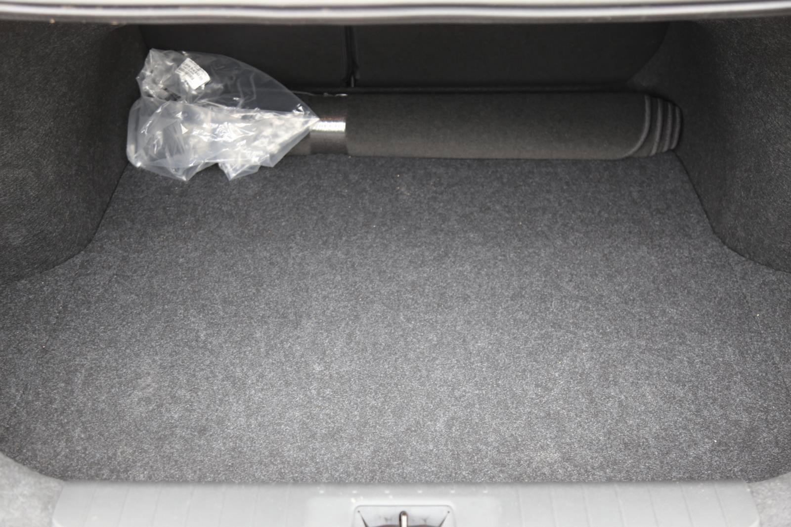 Used 2025 Nissan Sentra SR FWD image 18