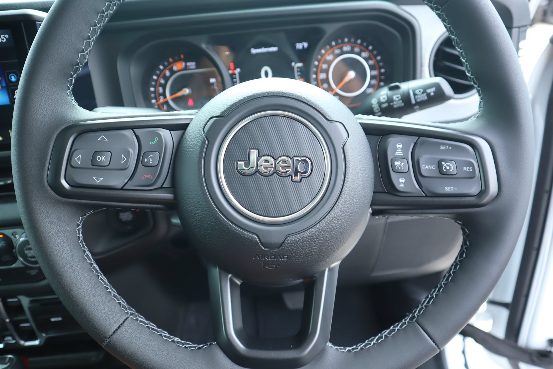 New 2026 Jeep Wrangler Unlimited Sport w/ Convenience Group AWD/4WD image 3