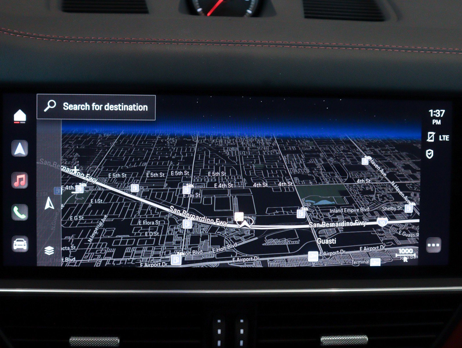 Certified 2023 Porsche Cayenne Platinum Edition image 21