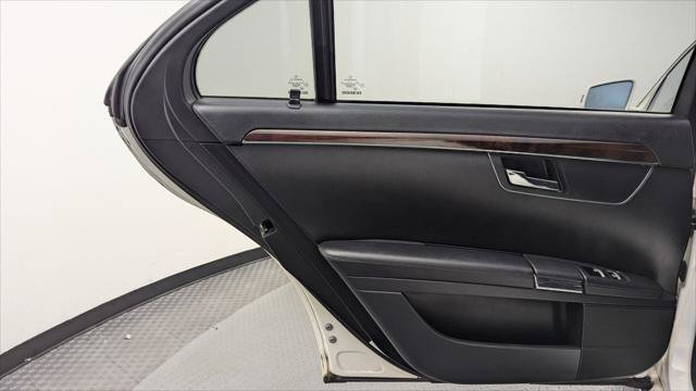 Used 2010 Mercedes-Benz S 550 image 13
