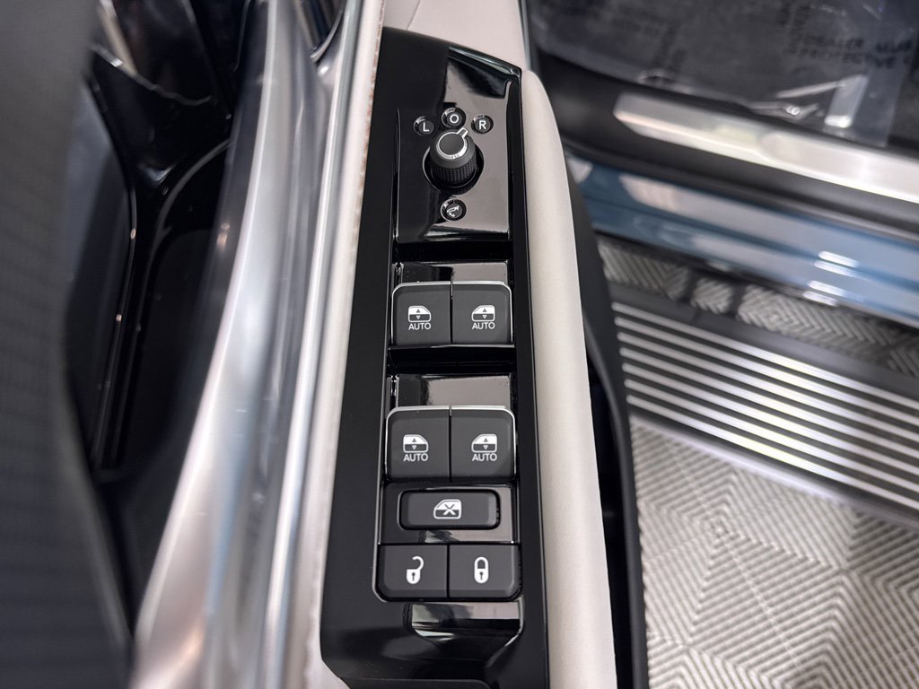 New 2026 Jeep Grand Wagoneer L Summit image 28