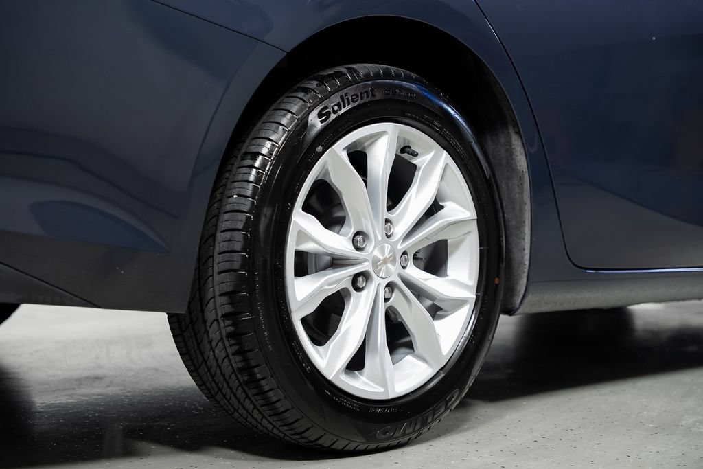 Used 2025 Chevrolet Malibu LT FWD image 8