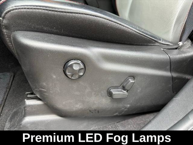 Certified 2023 Dodge Durango R/T RWD image 19