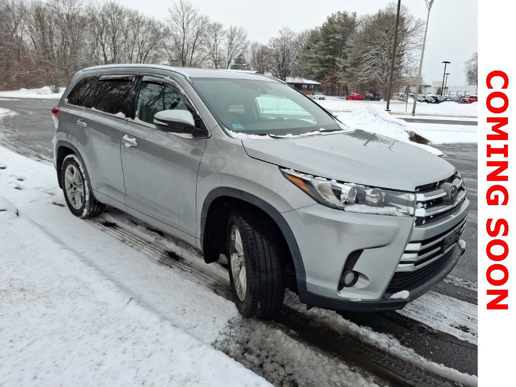 Used 2018 Toyota Highlander Limited image 3