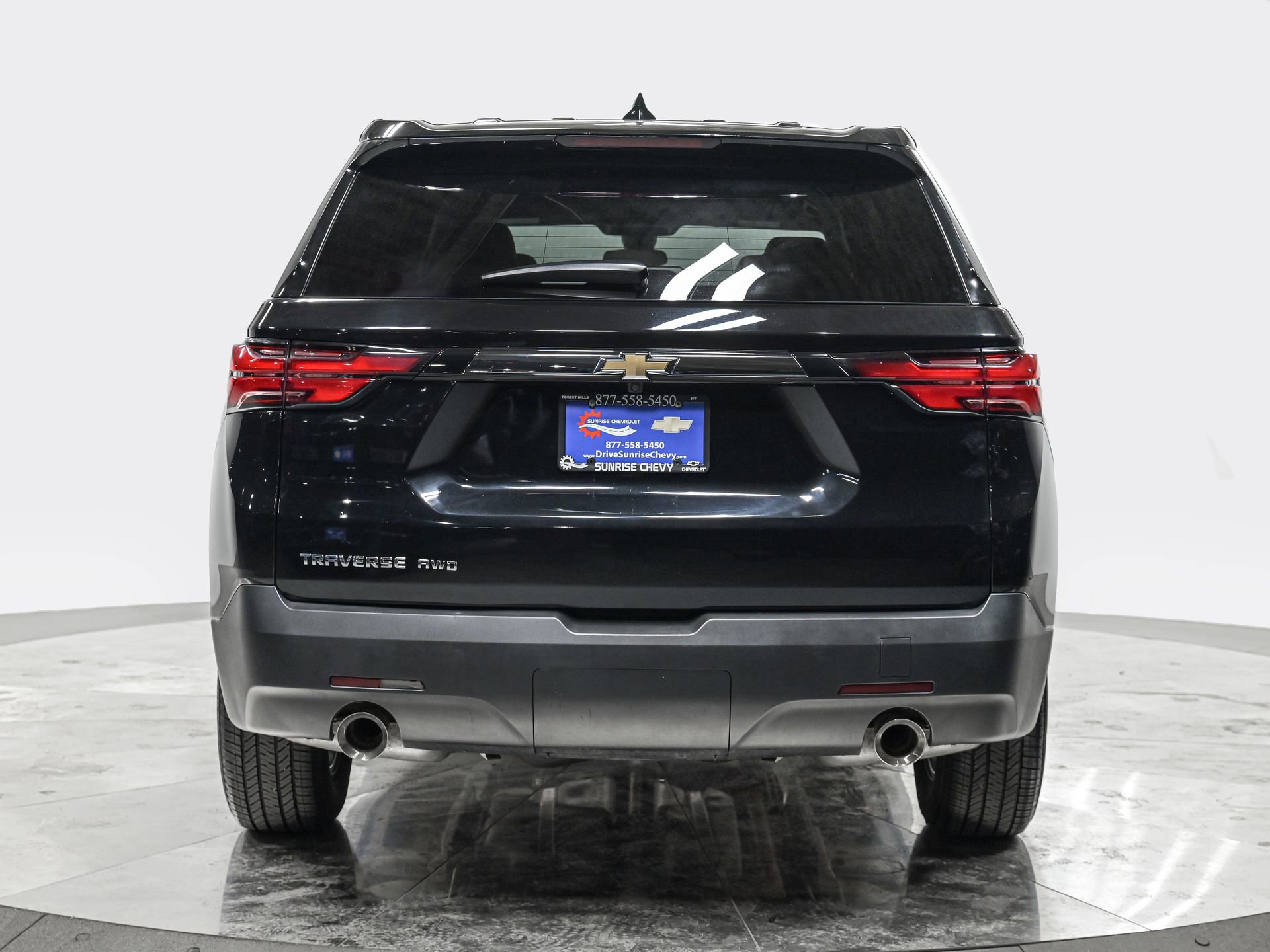 Used 2023 Chevrolet Traverse LS w/ LPO, Floor Liner Package AWD/4WD image 5