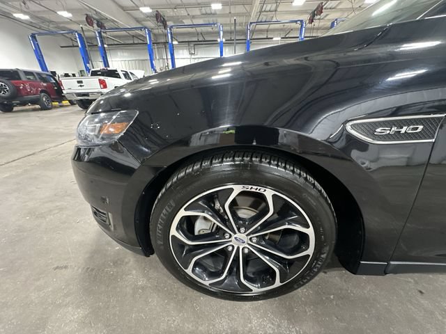 Certified 2018 Ford Taurus SHO w/ Driver Assist Package AWD/4WD image 23