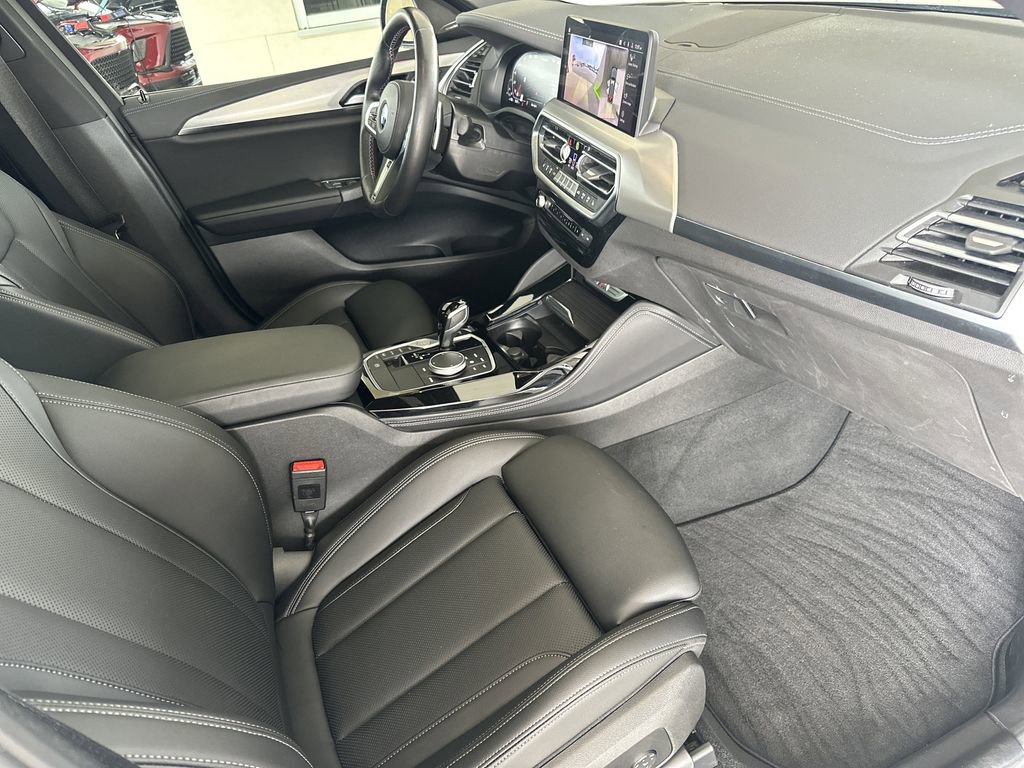Used 2024 BMW X4 M40i w/ Premium Package image 39