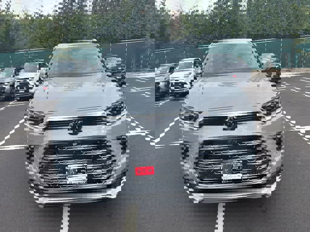 New 2026 Toyota Grand Highlander AWD Hybrid image 5