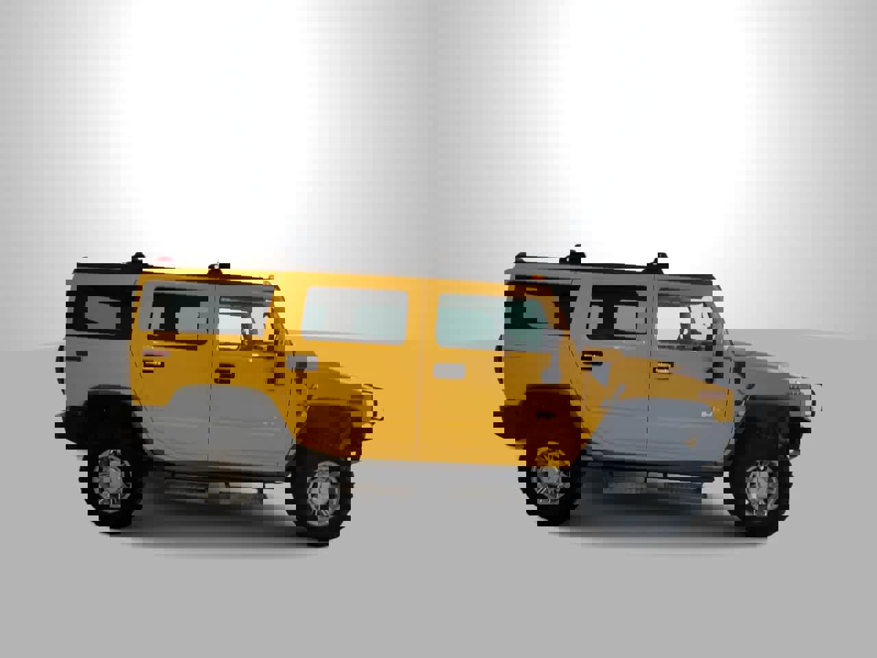 Used 2003 HUMMER H2 w/ Preferred Equipment Group image 9