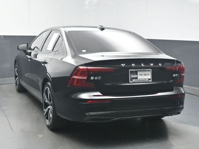 Certified 2025 Volvo S60 B5 Plus AWD/4WD image 6