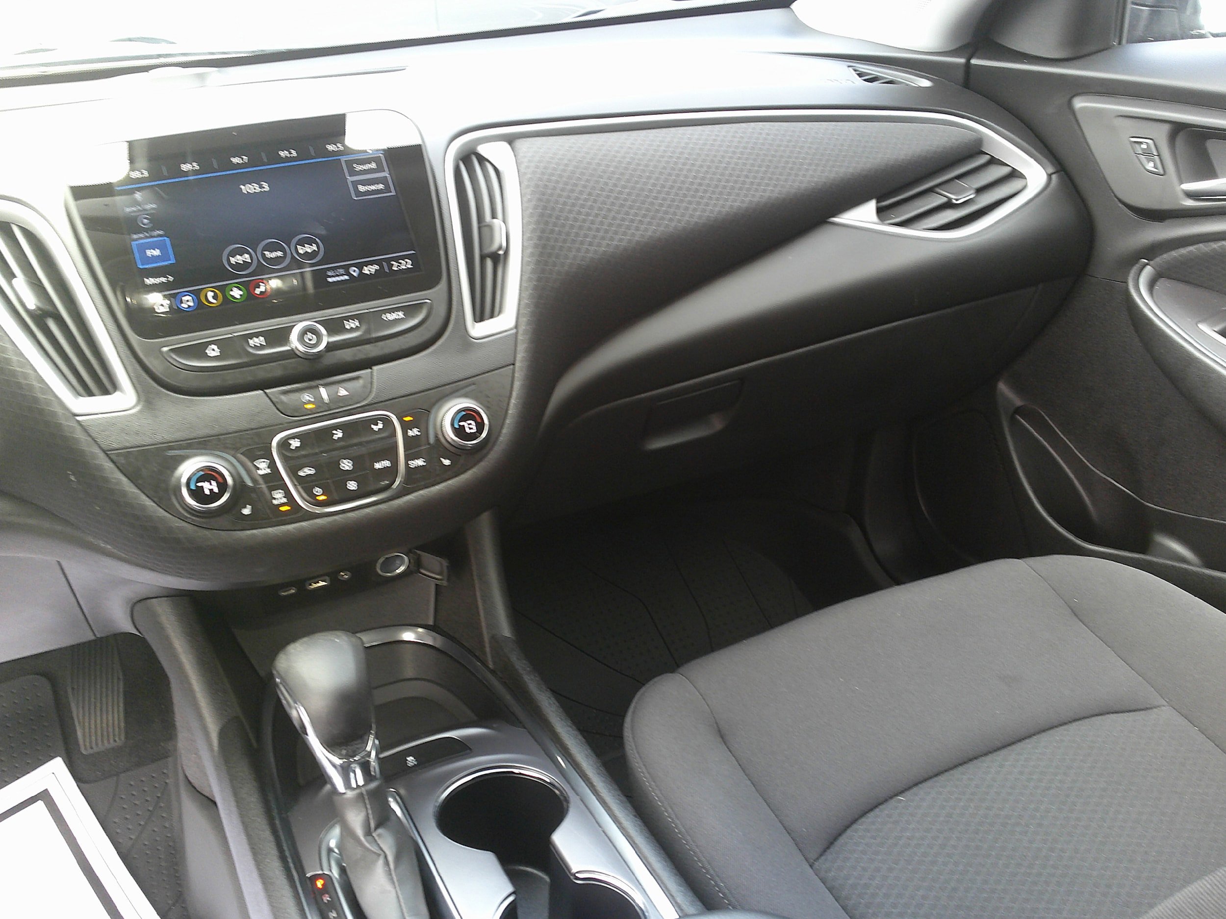 Used 2023 Chevrolet Malibu LT FWD image 22