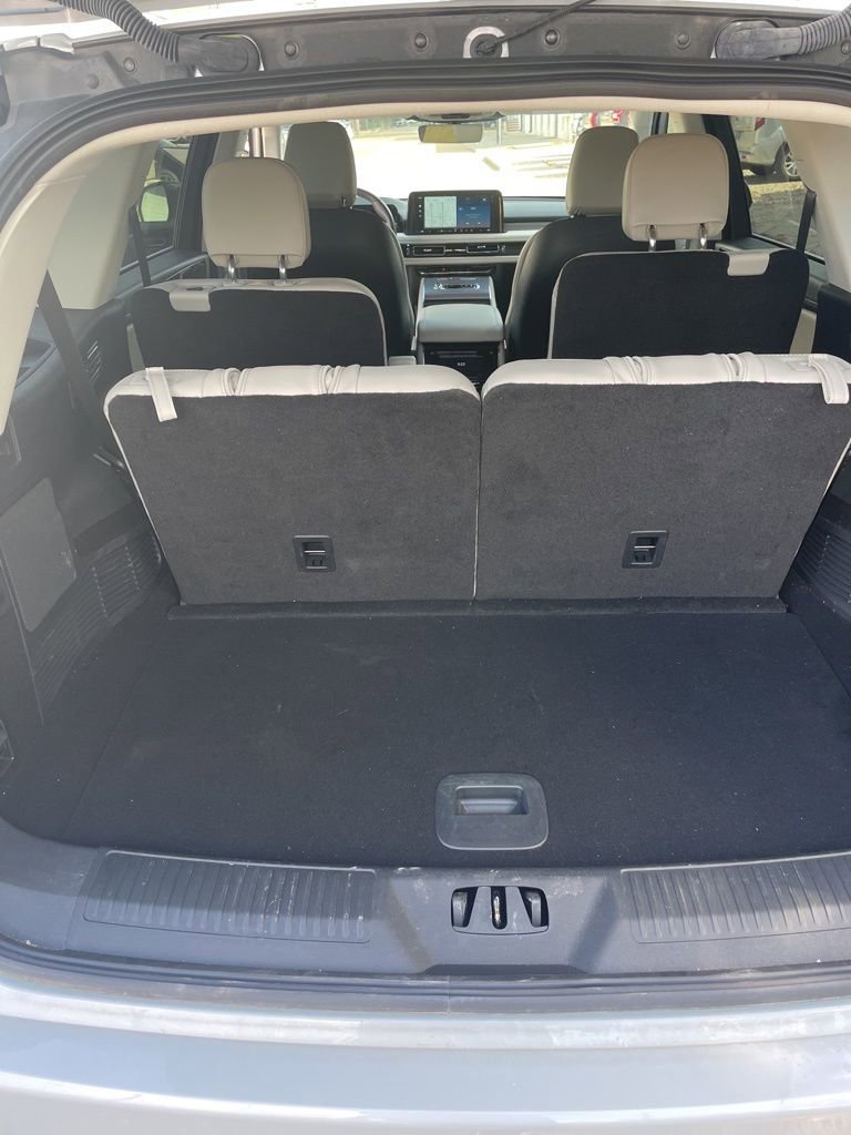 Used 2025 Lincoln Aviator 2WD image 17