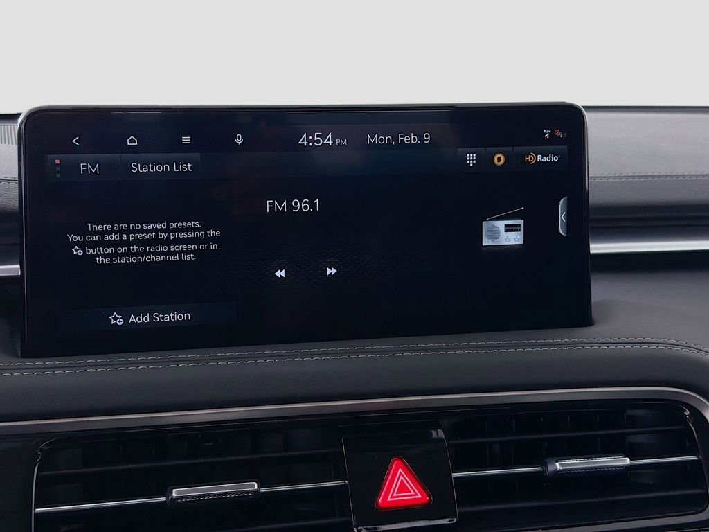 Used 2026 Genesis G70 2.5T image 16