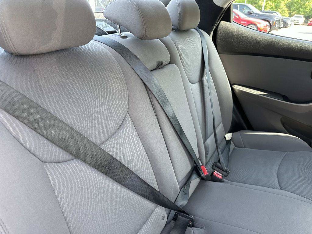 Used 2016 Hyundai Elantra SE w/ Option Group 02 FWD image 35