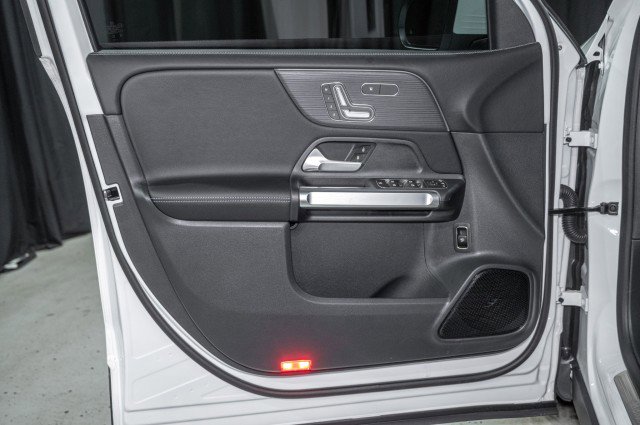 Certified 2026 Mercedes-Benz GLB 250 4MATIC image 10