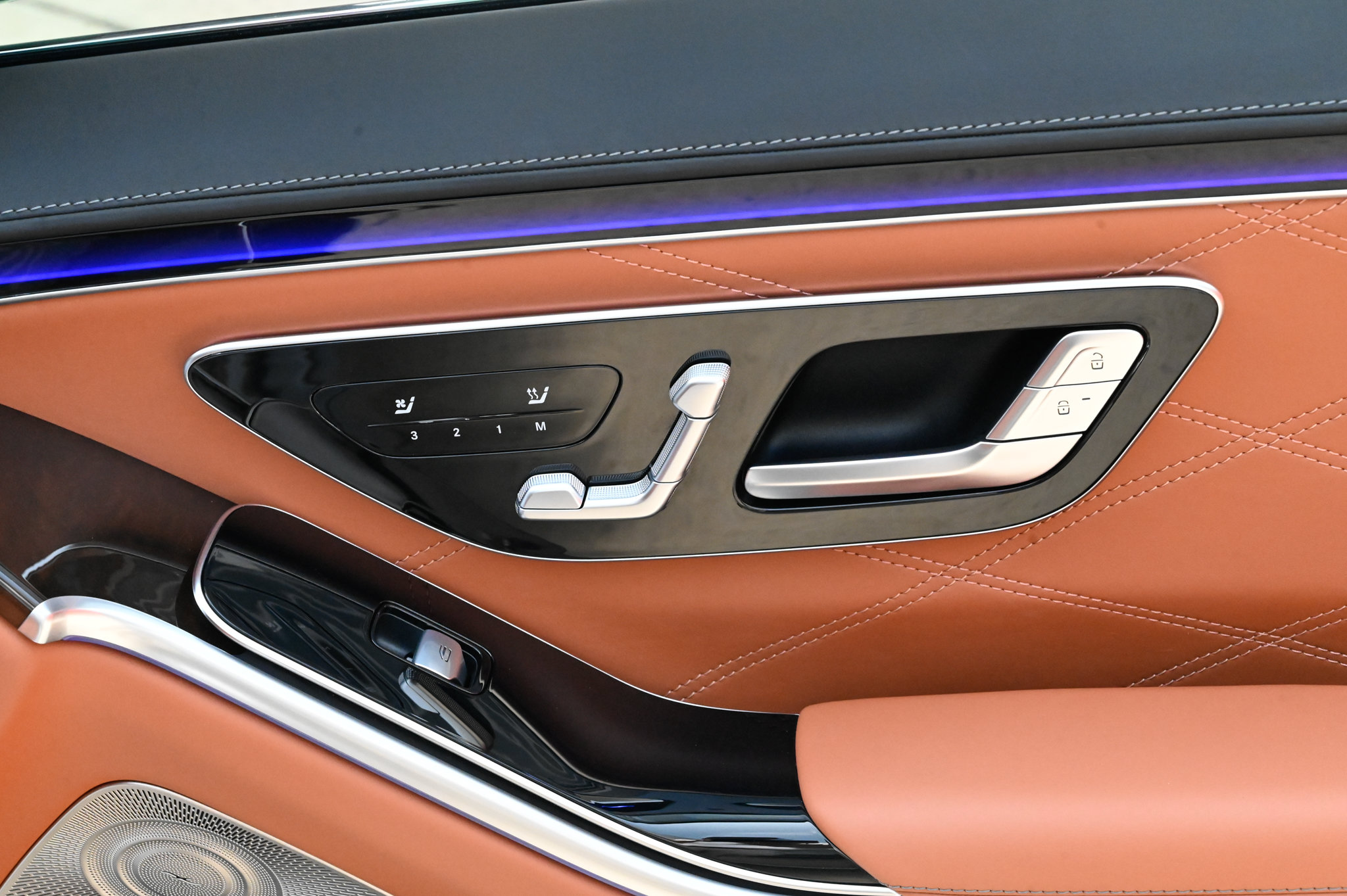 Used 2023 Mercedes-Benz Maybach S 680 4MATIC w/ Manufaktur Leather Package image 66