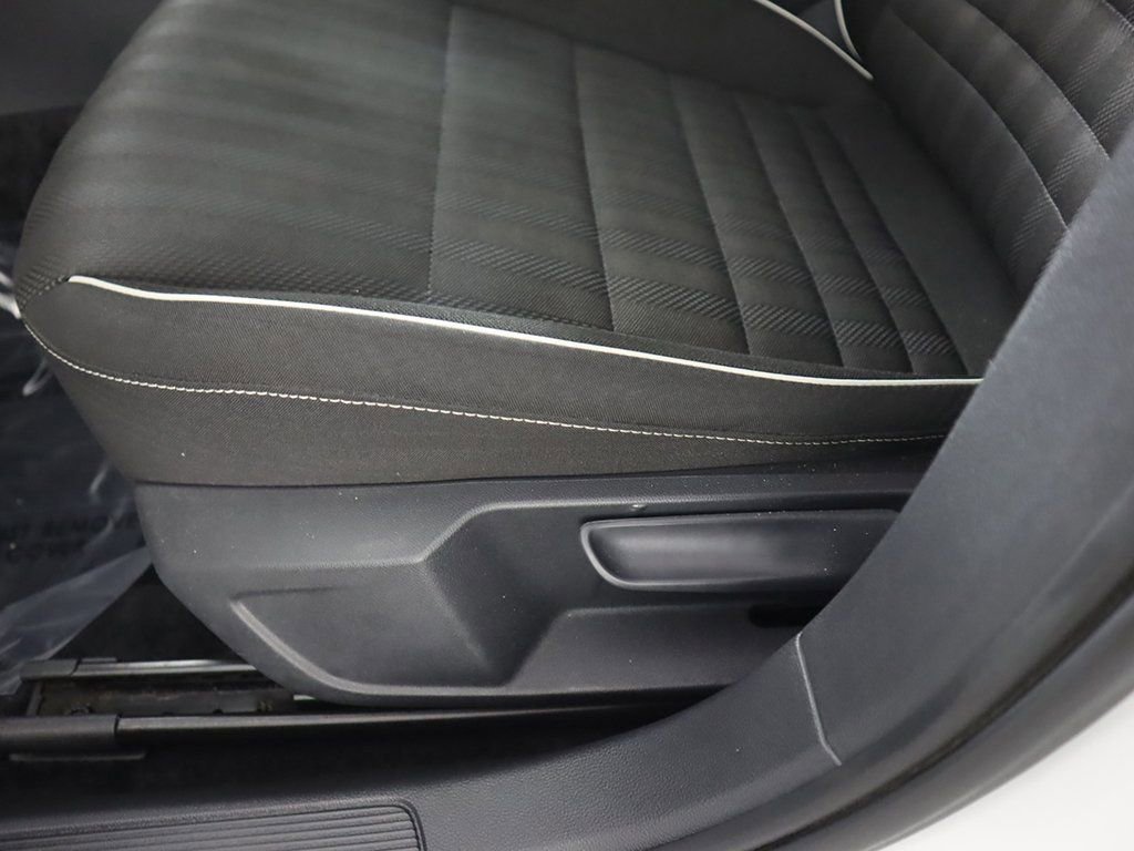 Used 2023 Volkswagen Jetta Sport image 27