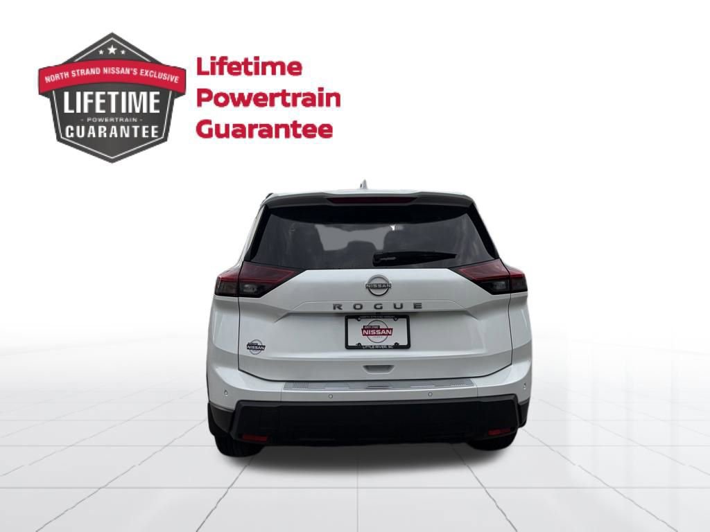 Used 2025 Nissan Rogue SV FWD image 8