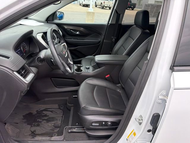 Used 2024 GMC Terrain SLT w/ LPO, Floor Liner Package image 11