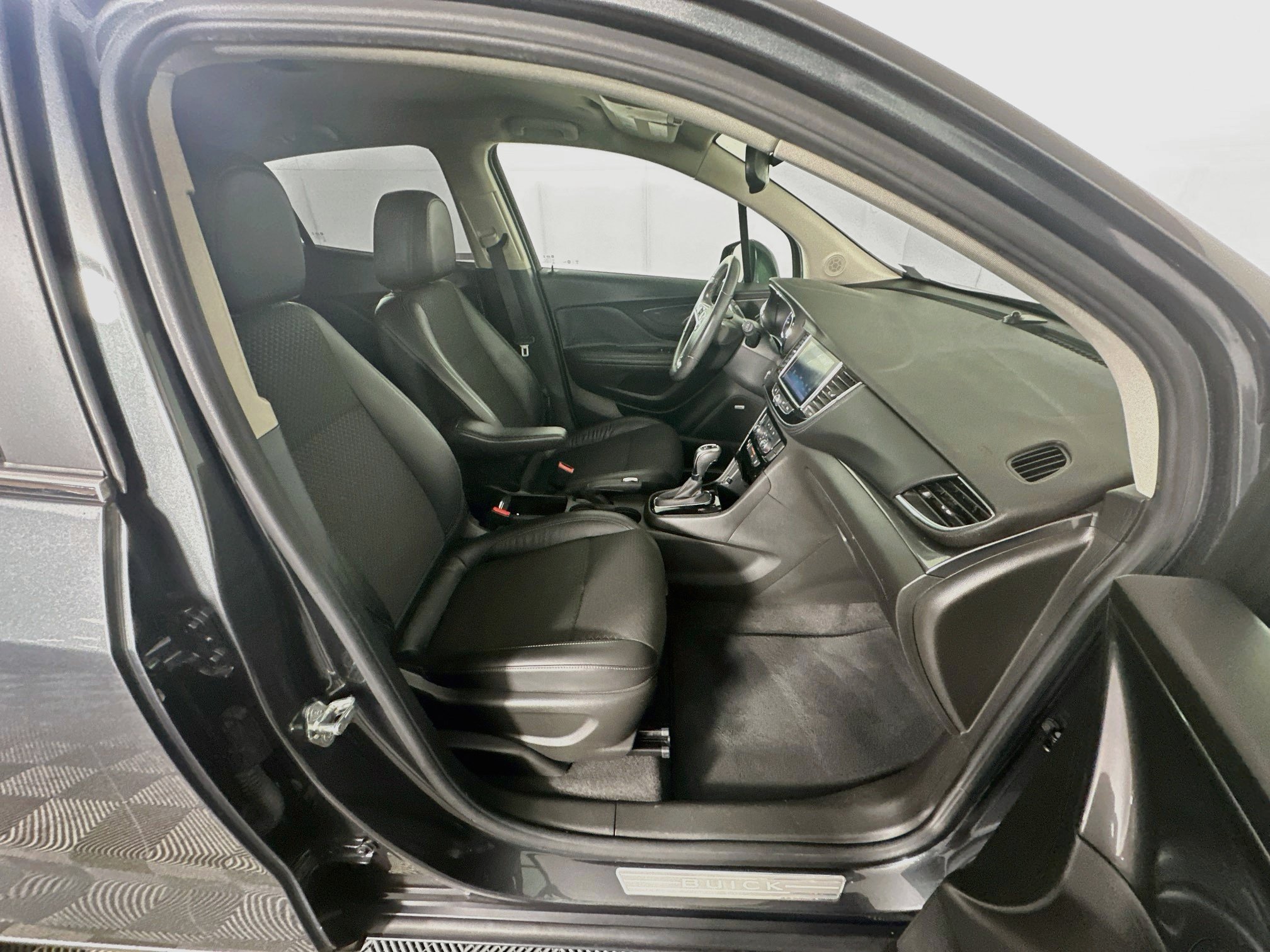 Used 2017 Buick Encore Preferred FWD image 29