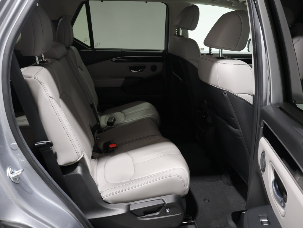 Used 2024 Honda Pilot Touring image 22