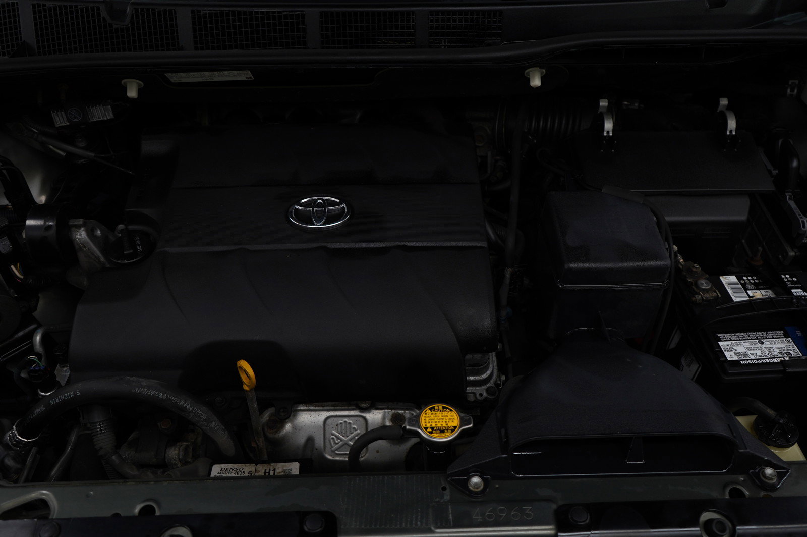 Used 2012 Toyota Sienna XLE image 25