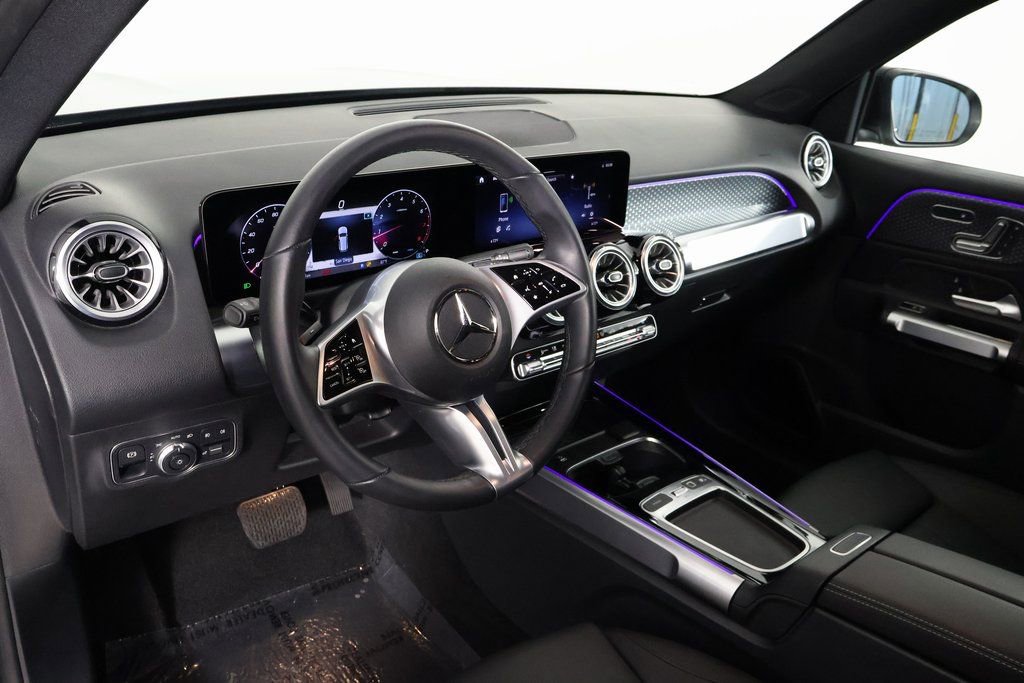 Certified 2025 Mercedes-Benz GLB 250 image 7