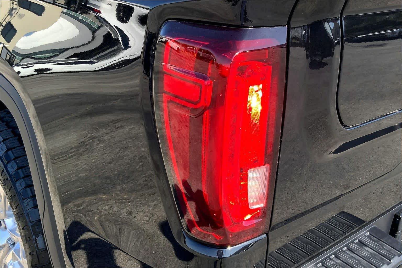 Used 2023 GMC Sierra 1500 Denali AWD/4WD image 26