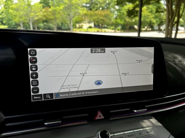 Used 2024 Hyundai Elantra Limited image 47