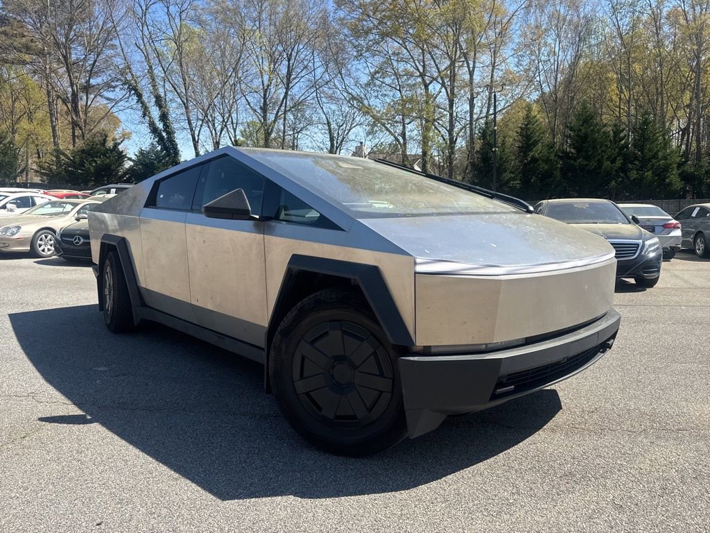 Used 2024 Tesla Cybertruck AWD Crew Cab image 4