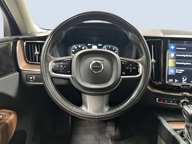 Used 2019 Volvo XC60 T6 Inscription w/ Protection Package Premier AWD/4WD image 16