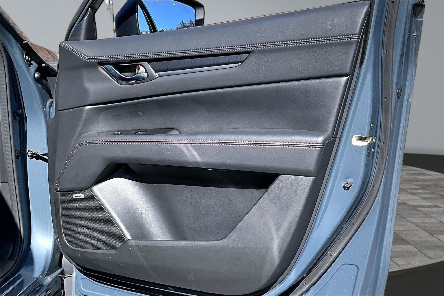 Used 2023 MAZDA CX-5 Carbon Edition image 25