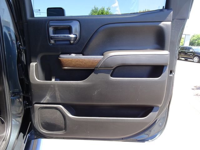 Used 2019 GMC Sierra 2500 Denali w/ Duramax Plus Package AWD/4WD image 20