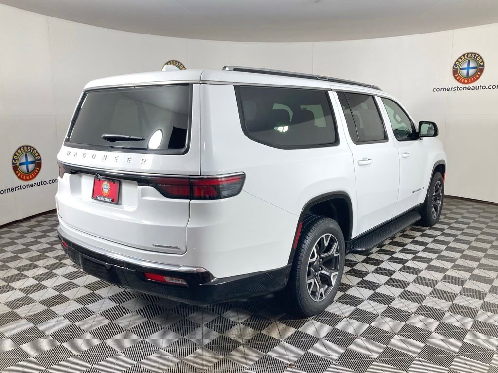 Used 2023 Jeep Wagoneer L Series III w/ Preferred Equipment Group image 20