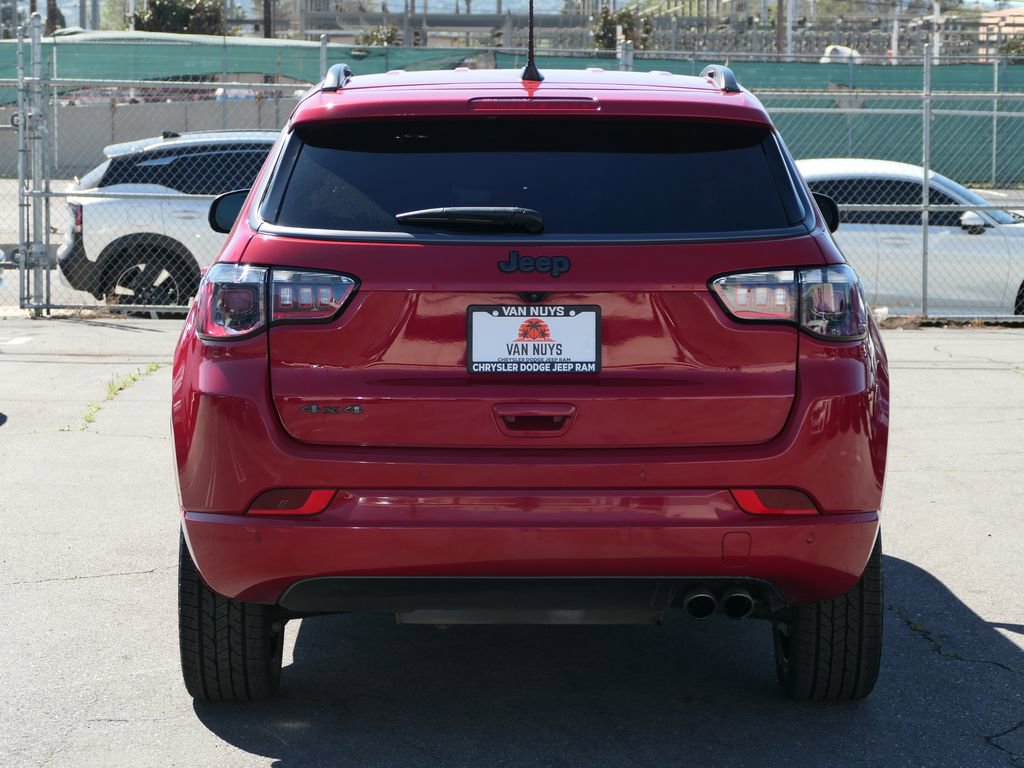 Used 2022 Jeep Compass Limited image 6